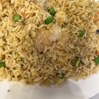 84. Seafood Fried Rice W/ Garlic / 海鮮金蒜炒飯