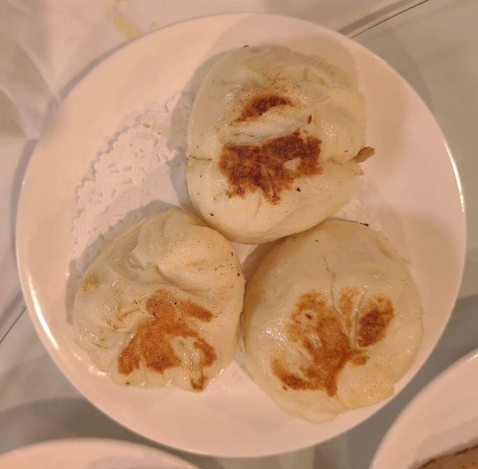 Pan - Fried Meat Bun / 生煎肉包.