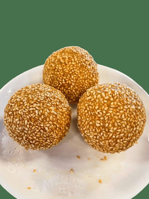 Deep - Fried Sesame Ball W/ Red Bean Paste / 豆沙煎堆.