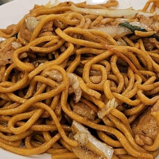 94. Chicken Chow Fun / 雞球炒河