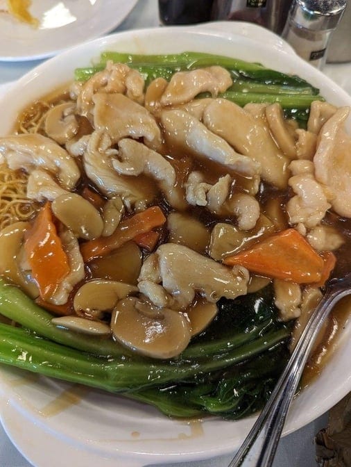89. Chicken Pan - Fried Noodle / 雞球炒麵.